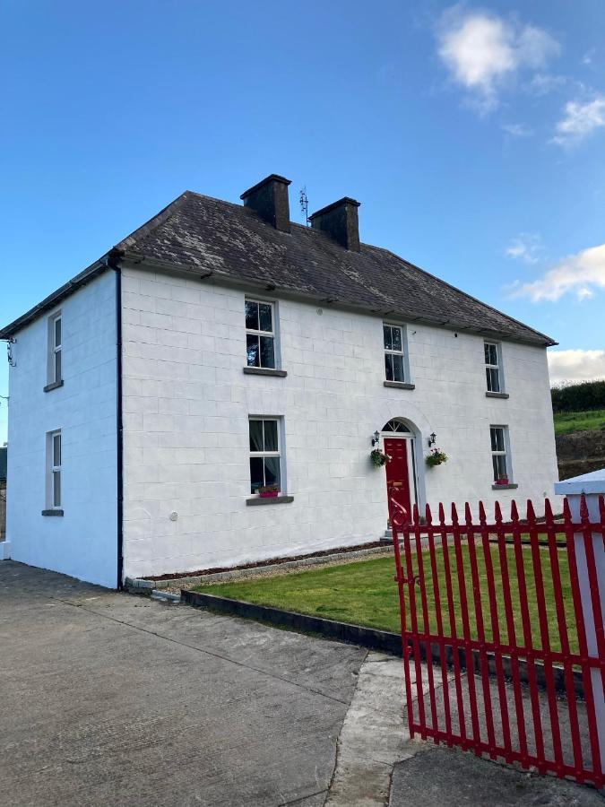 Entire Farmhouse In Tipperary Nenagh Buitenkant foto